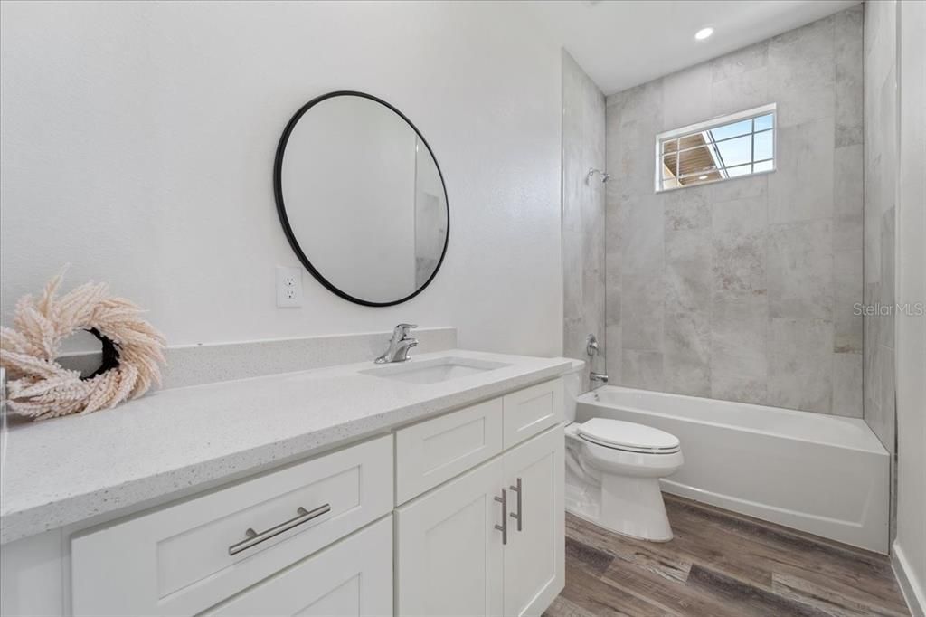 For Sale: $298,900 (3 beds, 2 baths, 1304 Square Feet)