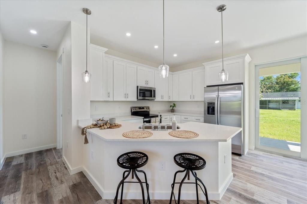 For Sale: $298,900 (3 beds, 2 baths, 1304 Square Feet)