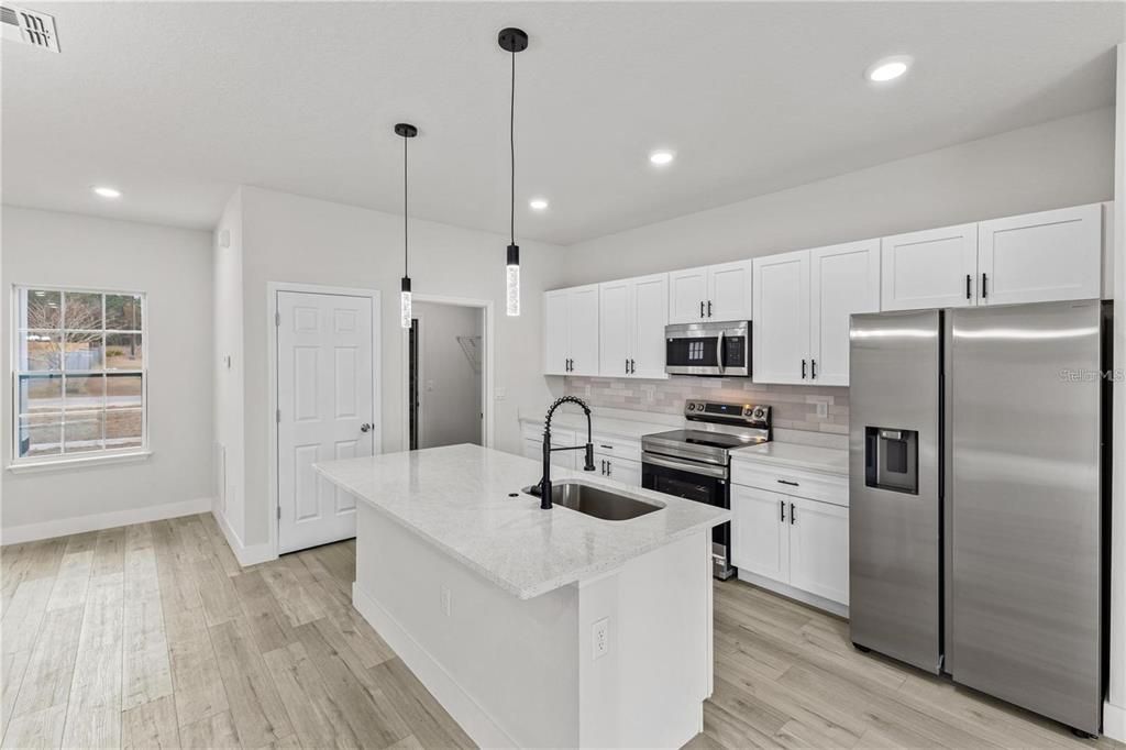 For Sale: $290,000 (4 beds, 2 baths, 1765 Square Feet)