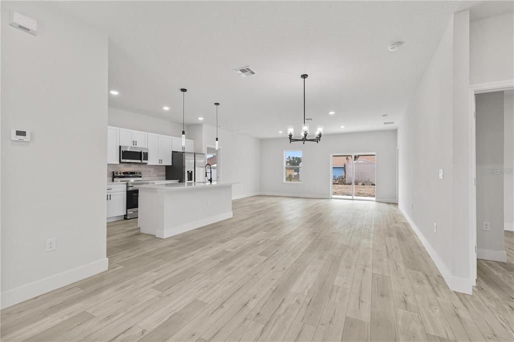For Sale: $290,000 (4 beds, 2 baths, 1765 Square Feet)