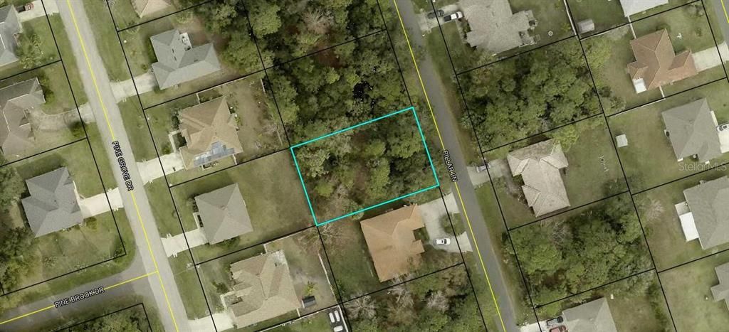 На продажу: $70,000 (0.23 acres)