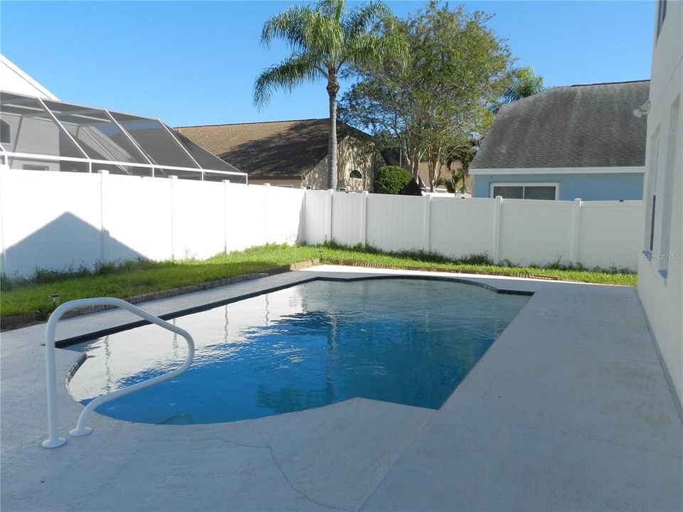 For Sale: $649,000 (4 beds, 2 baths, 1890 Square Feet)