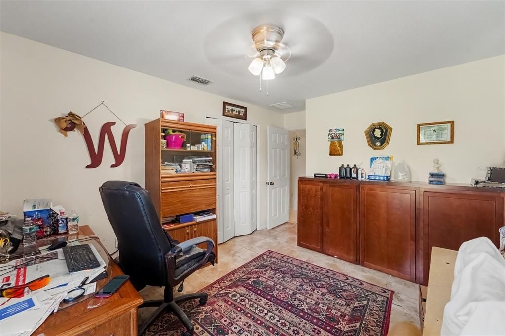 En Venta: $499,000 (4 camas, 2 baños, 2093 Pies cuadrados)