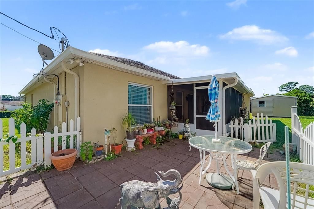 En Venta: $499,000 (4 camas, 2 baños, 2093 Pies cuadrados)
