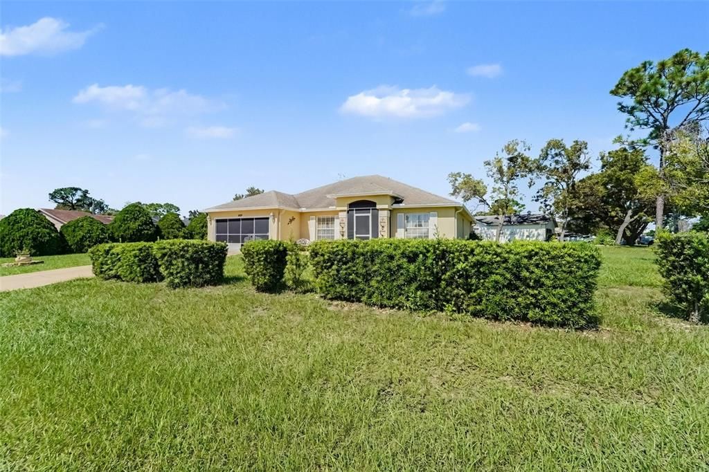 En Venta: $499,000 (4 camas, 2 baños, 2093 Pies cuadrados)