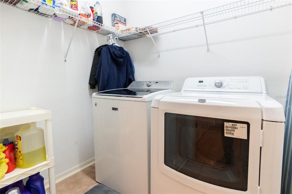 На продажу: $439,900 (4 спален, 2 ванн, 2340 Квадратных фут)