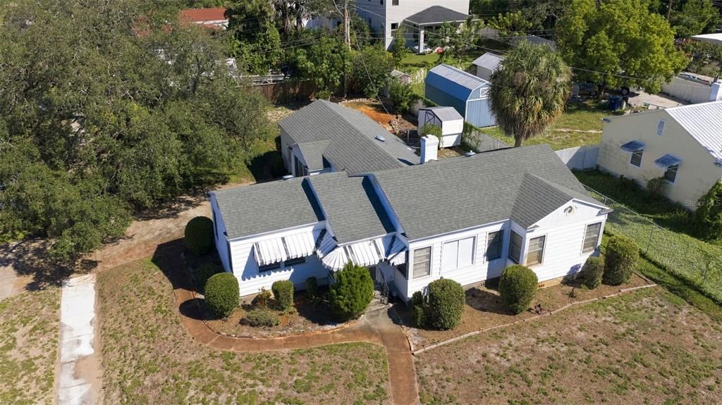 待售: $425,000 (0.24 acres)