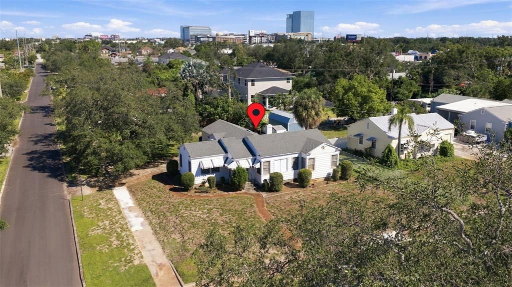 待售: $425,000 (0.24 acres)