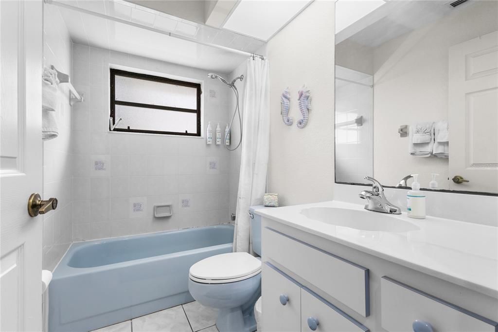 На продажу: $314,900 (3 спален, 2 ванн, 1518 Квадратных фут)