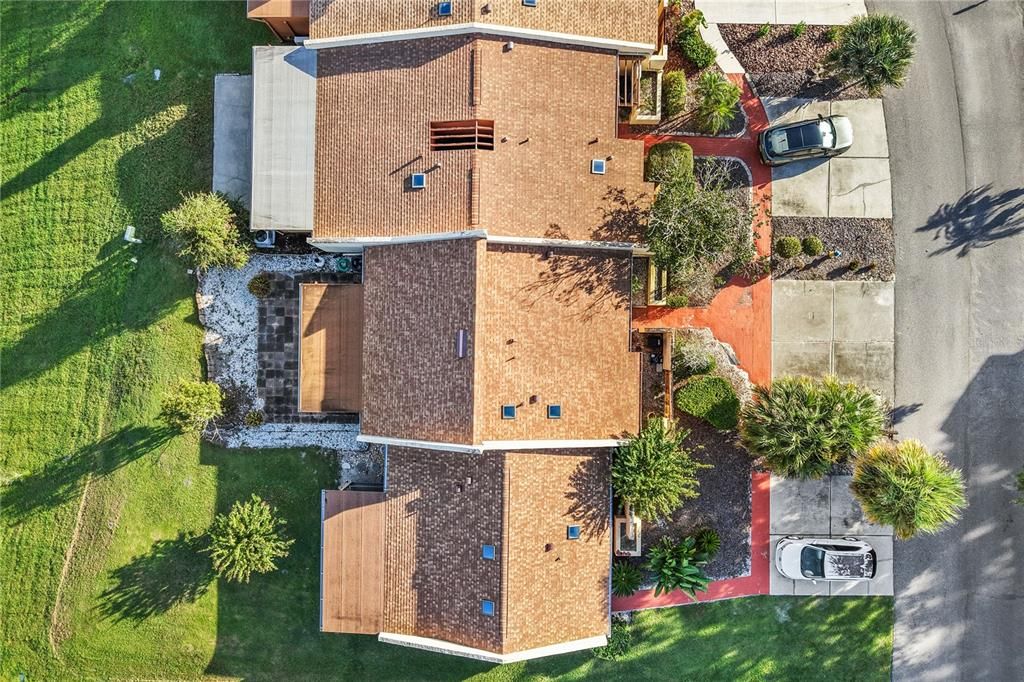 На продажу: $250,000 (2 спален, 2 ванн, 1215 Квадратных фут)