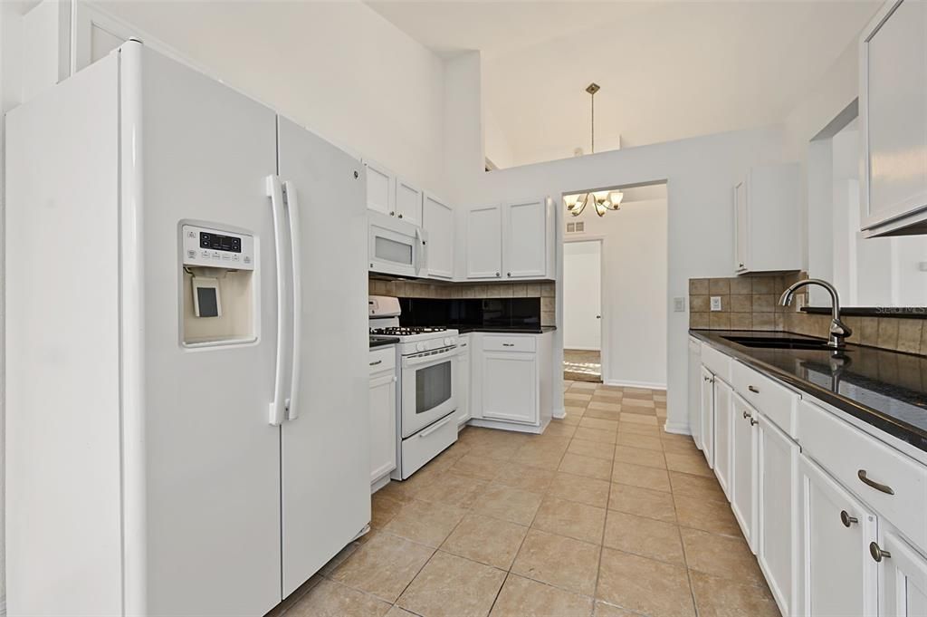 En Venta: $400,000 (4 camas, 2 baños, 1665 Pies cuadrados)