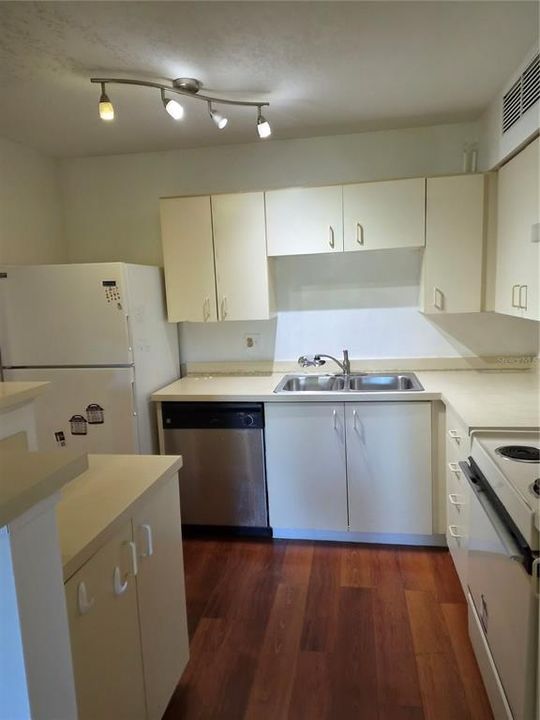 En Venta: $99,000 (1 camas, 1 baños, 712 Pies cuadrados)