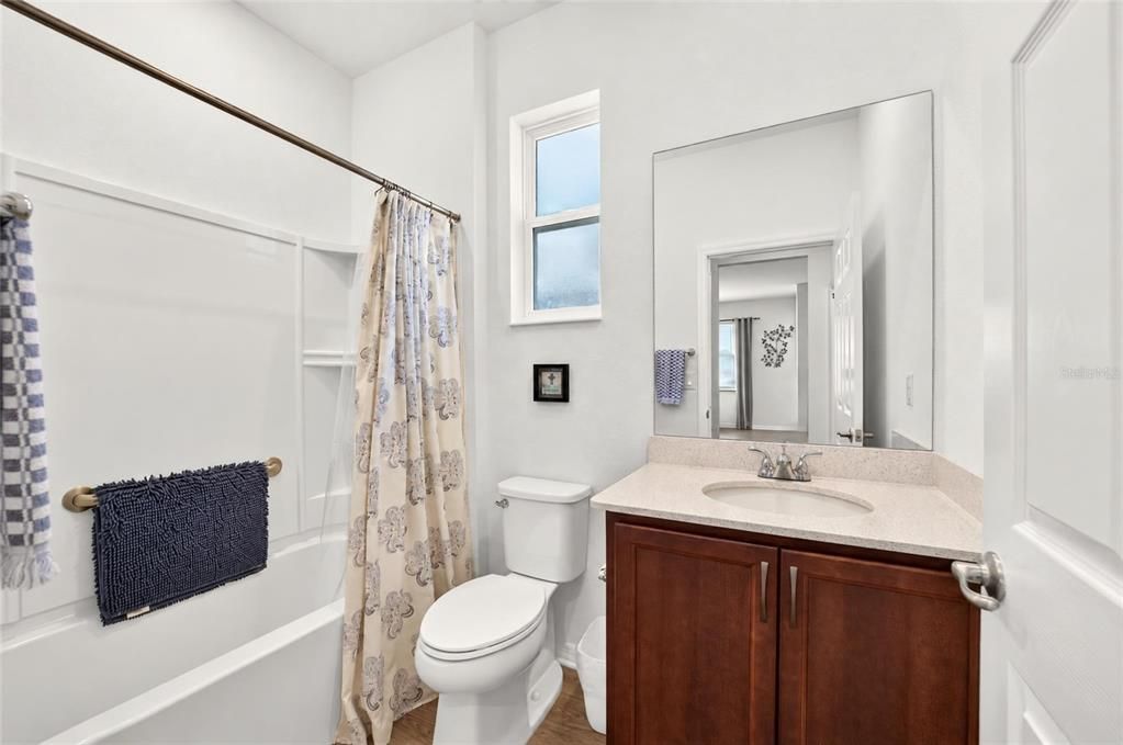 For Sale: $275,000 (2 beds, 2 baths, 1342 Square Feet)