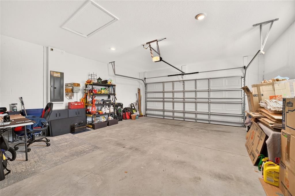 For Sale: $275,000 (2 beds, 2 baths, 1342 Square Feet)