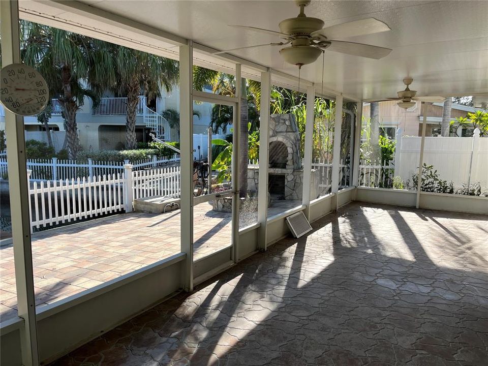 For Sale: $929,000 (3 beds, 2 baths, 1842 Square Feet)