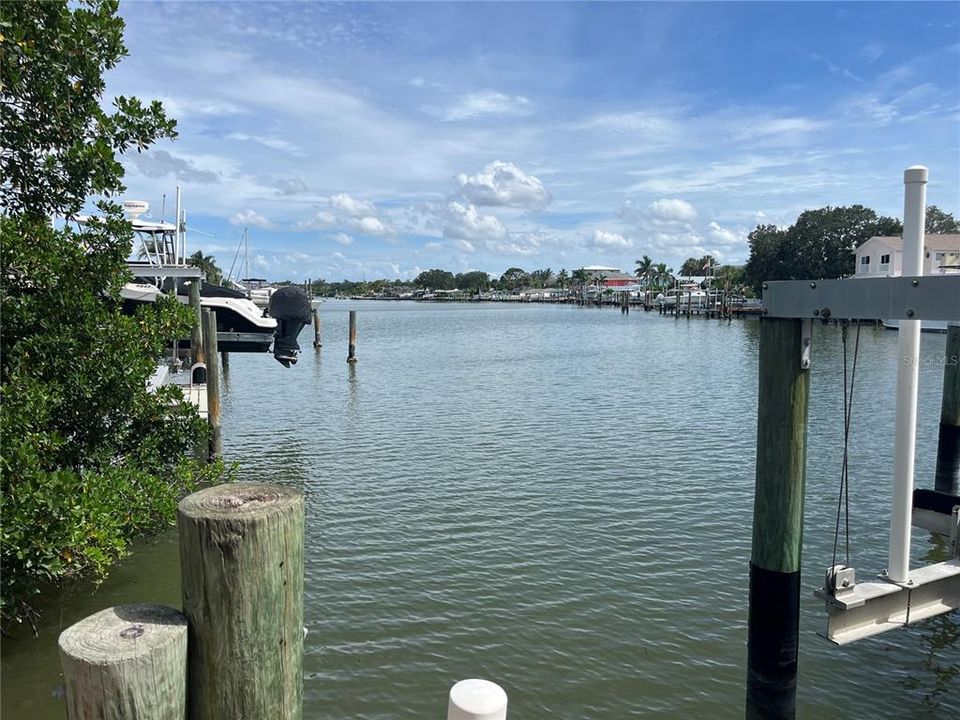 For Sale: $929,000 (3 beds, 2 baths, 1842 Square Feet)