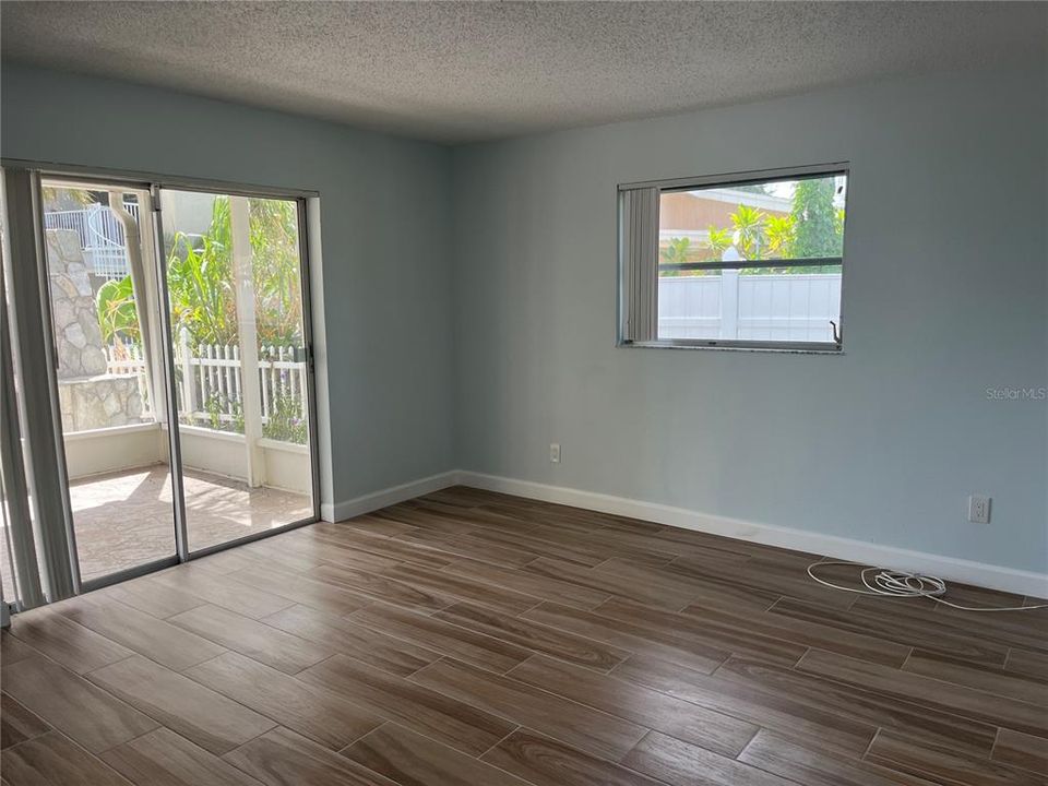 For Sale: $929,000 (3 beds, 2 baths, 1842 Square Feet)