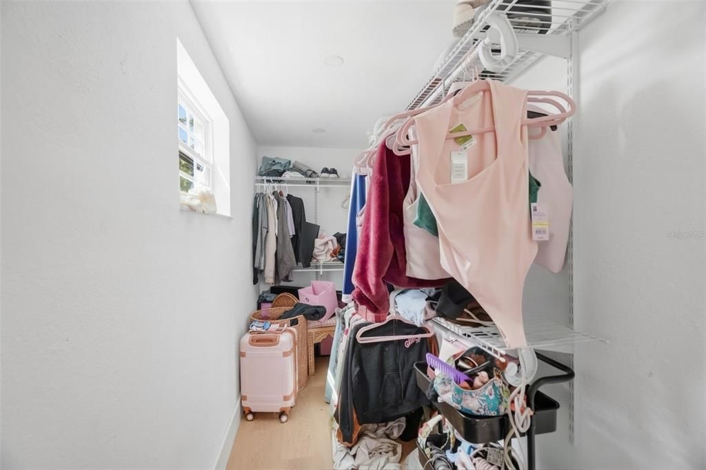 На продажу: $179,000 (3 спален, 2 ванн, 1165 Квадратных фут)