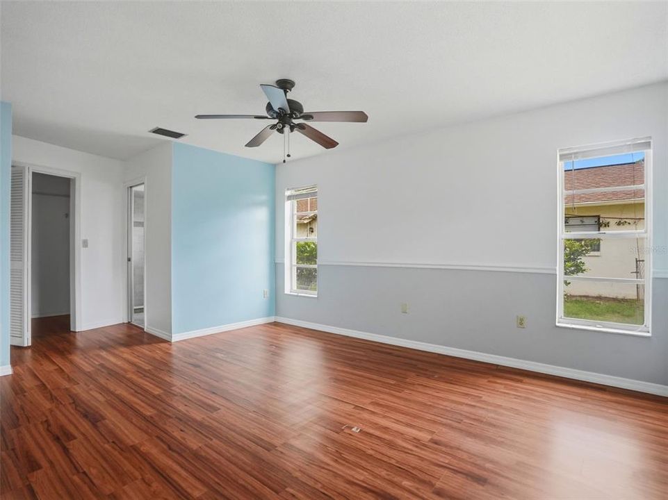 En Venta: $234,900 (2 camas, 2 baños, 1382 Pies cuadrados)