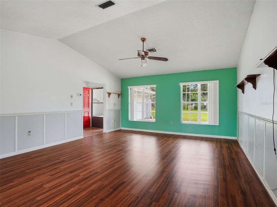 En Venta: $234,900 (2 camas, 2 baños, 1382 Pies cuadrados)