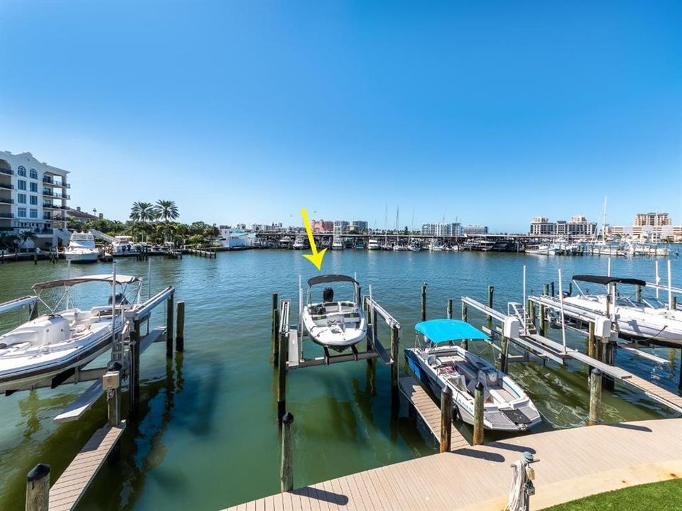 For Sale: $439,000 (2 beds, 2 baths, 720 Square Feet)