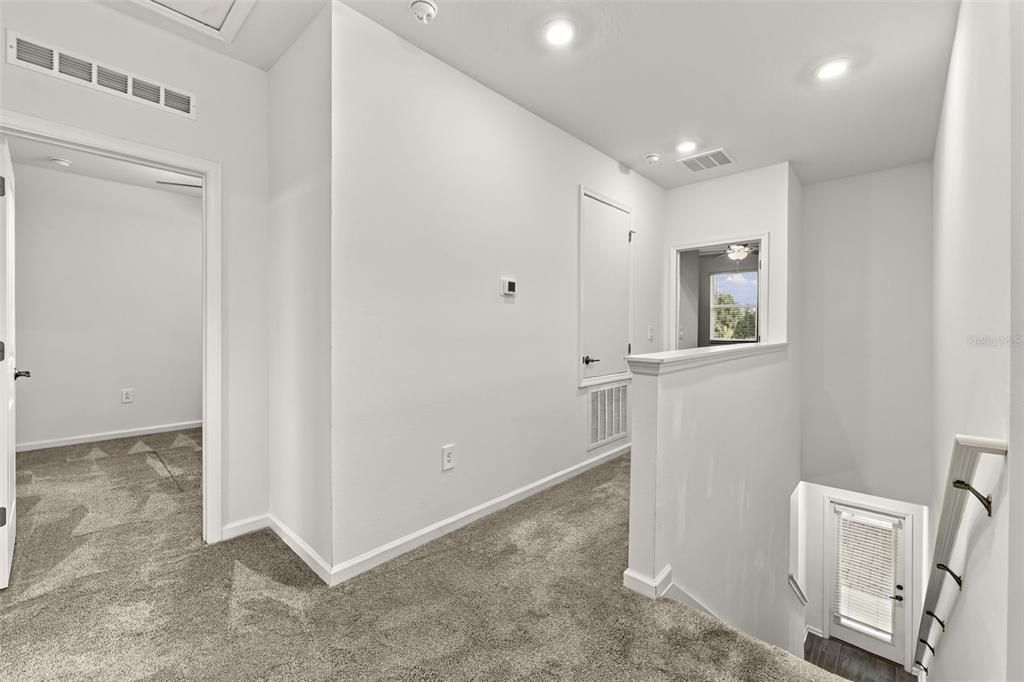 На продажу: $399,000 (3 спален, 2 ванн, 1802 Квадратных фут)
