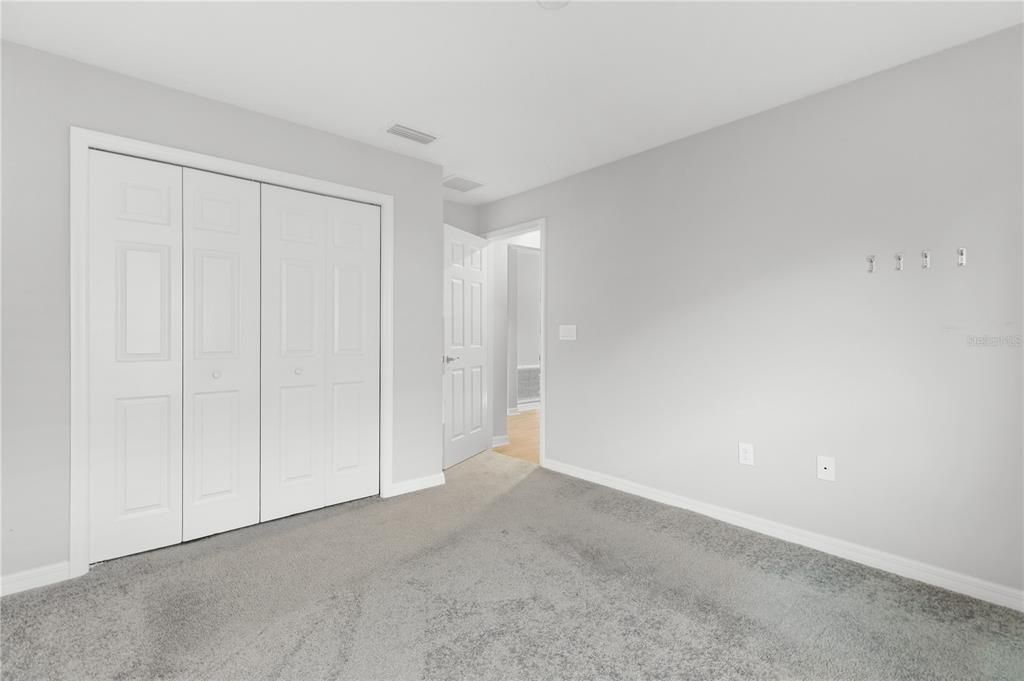 На продажу: $375,000 (3 спален, 2 ванн, 2007 Квадратных фут)