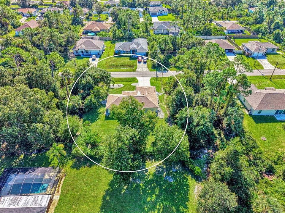 На продажу: $248,800 (3 спален, 2 ванн, 1241 Квадратных фут)