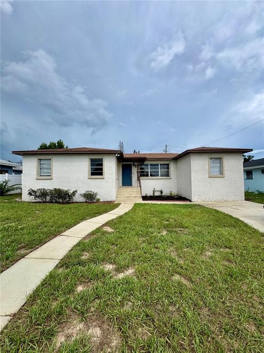 En Venta: $229,000 (4 camas, 2 baños, 1401 Pies cuadrados)