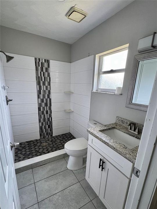 En Venta: $229,000 (4 camas, 2 baños, 1401 Pies cuadrados)