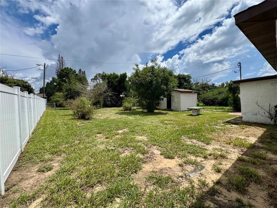 En Venta: $229,000 (4 camas, 2 baños, 1401 Pies cuadrados)