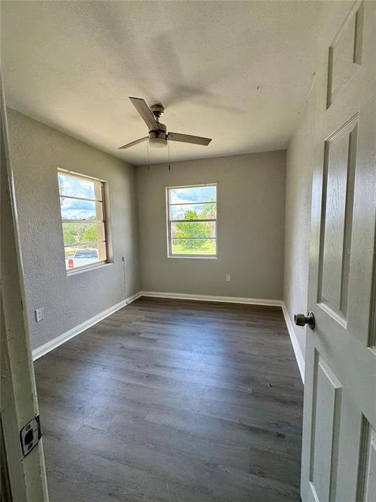 En Venta: $229,000 (4 camas, 2 baños, 1401 Pies cuadrados)