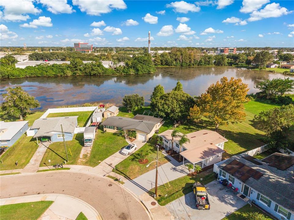 На продажу: $264,900 (3 спален, 1 ванн, 1021 Квадратных фут)