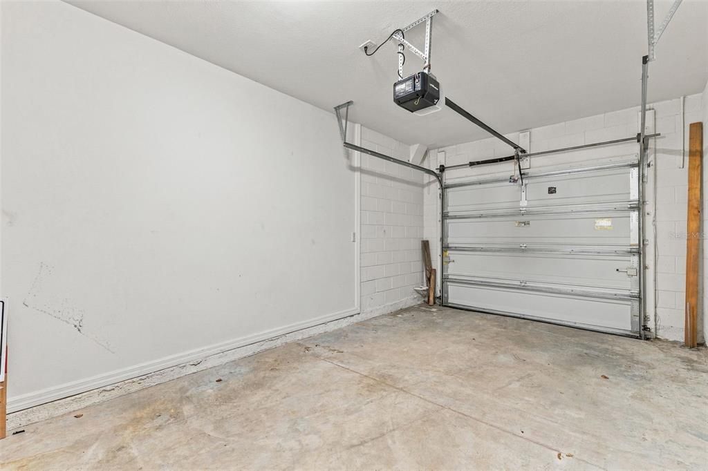 En Venta: $215,000 (3 camas, 2 baños, 1624 Pies cuadrados)