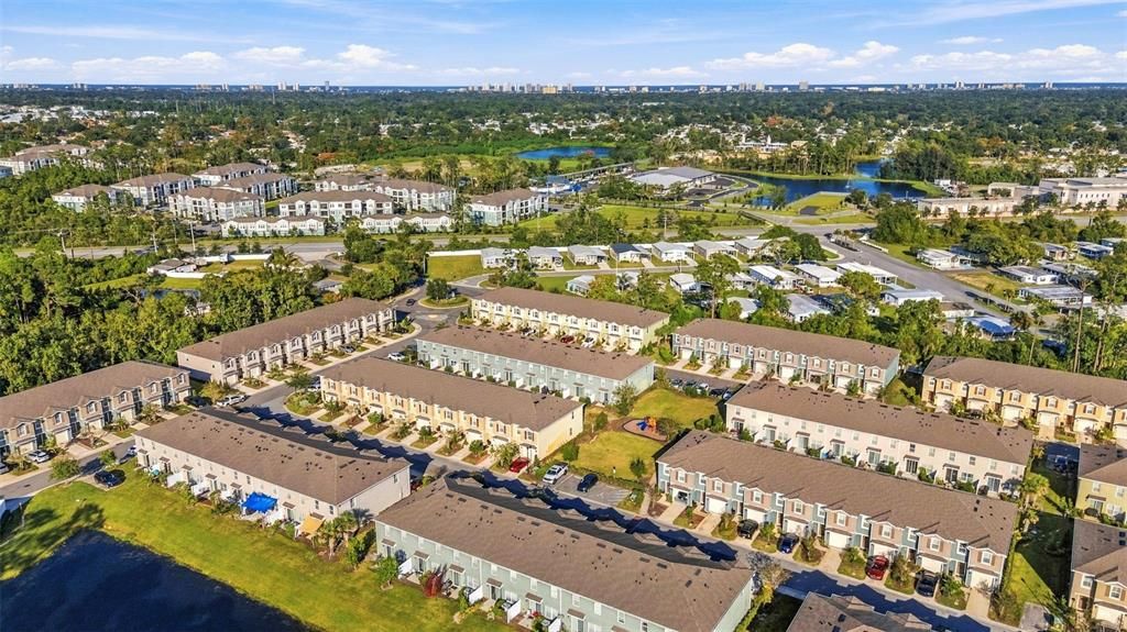 En Venta: $215,000 (3 camas, 2 baños, 1624 Pies cuadrados)
