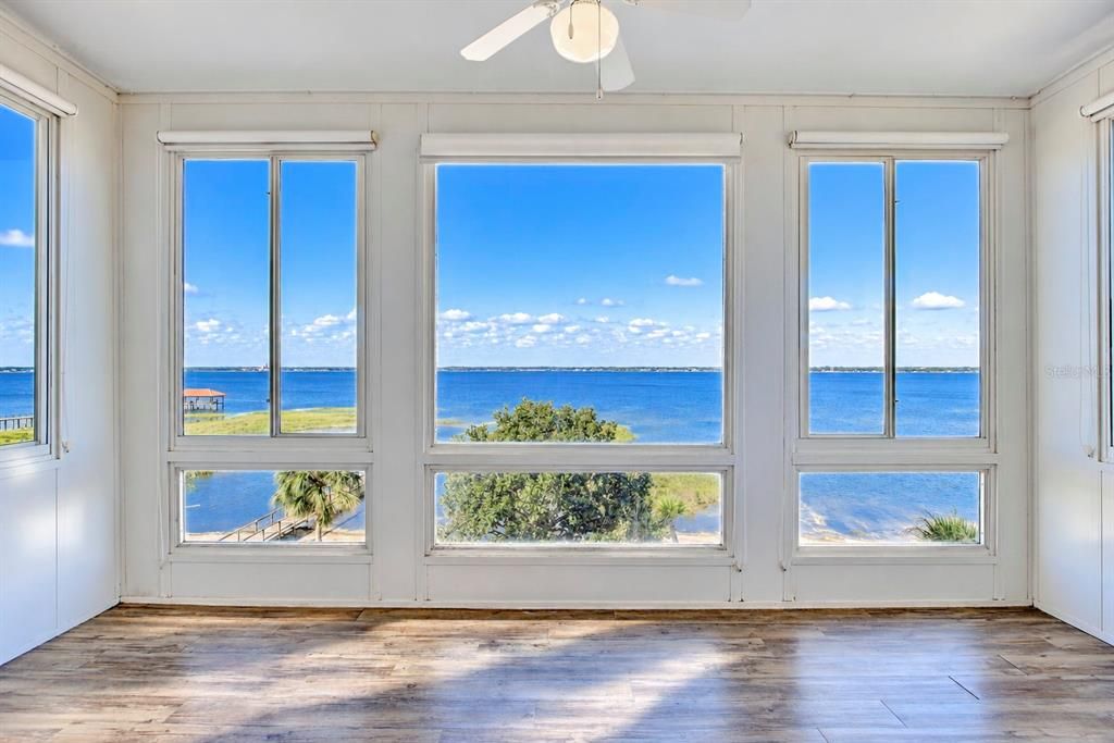 На продажу: $169,900 (2 спален, 2 ванн, 1116 Квадратных фут)