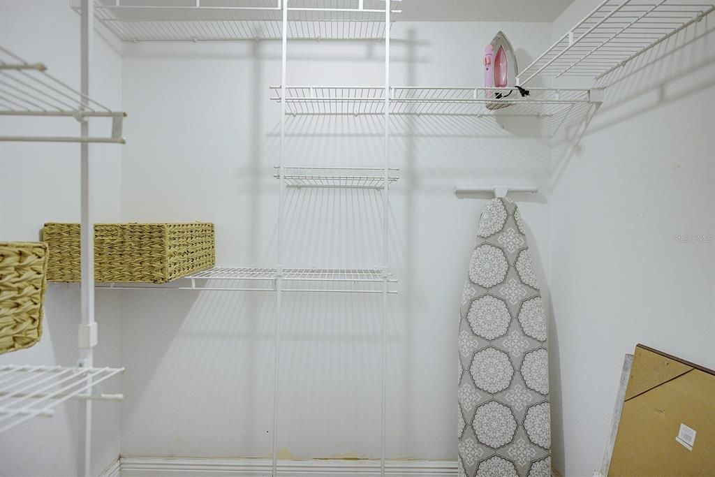 На продажу: $169,900 (2 спален, 2 ванн, 1116 Квадратных фут)