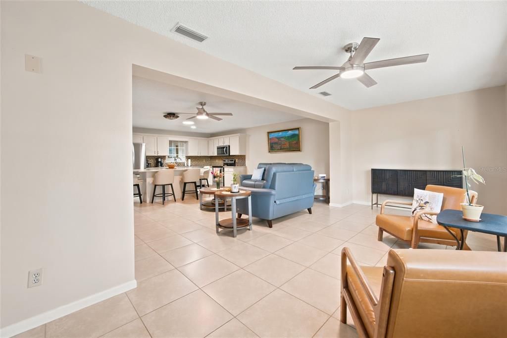 For Sale: $199,990 (2 beds, 2 baths, 1748 Square Feet)