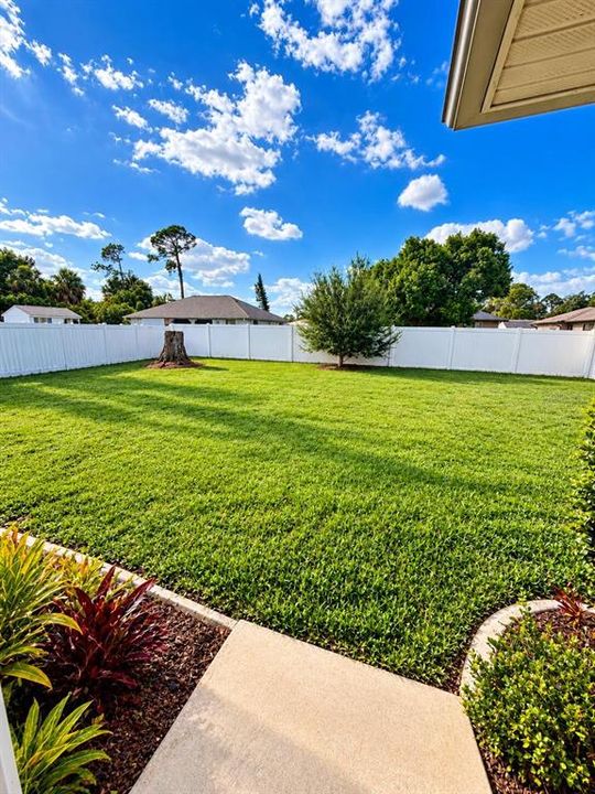 For Sale: $239,000 (4 beds, 2 baths, 2176 Square Feet)
