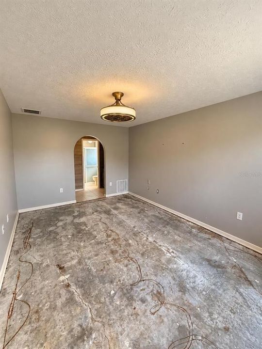 For Sale: $239,000 (4 beds, 2 baths, 2176 Square Feet)