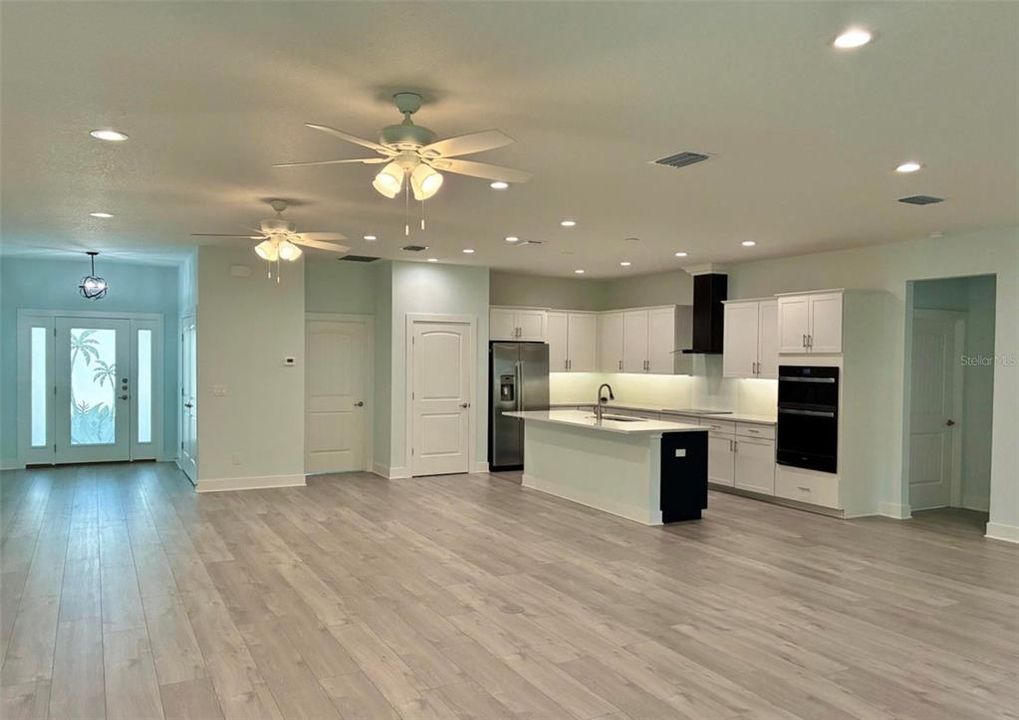 For Sale: $499,000 (3 beds, 2 baths, 2192 Square Feet)