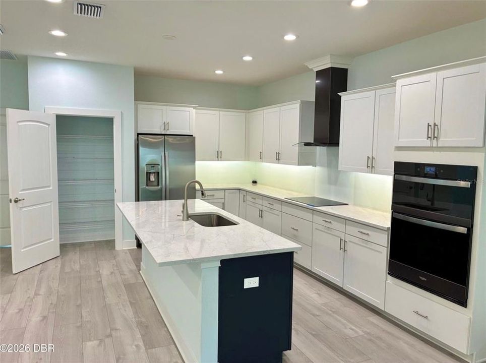 For Sale: $499,000 (3 beds, 2 baths, 2192 Square Feet)