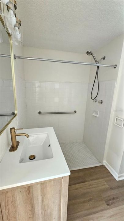 На продажу: $325,000 (5 спален, 4 ванн, 3115 Квадратных фут)