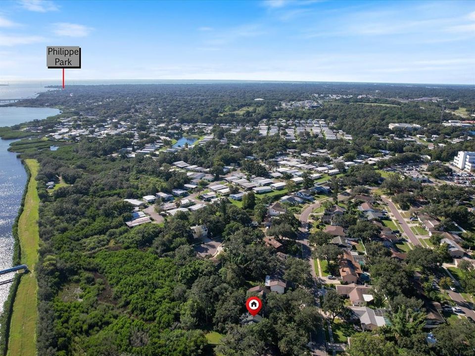 For Sale: $559,900 (3 beds, 2 baths, 2422 Square Feet)