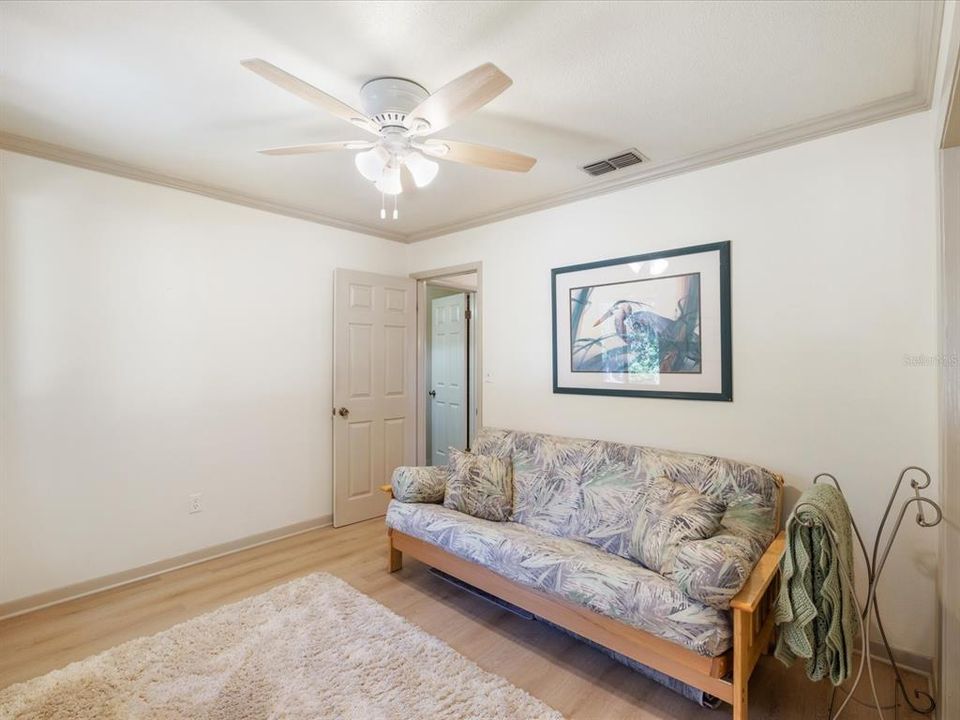 For Sale: $559,900 (3 beds, 2 baths, 2422 Square Feet)