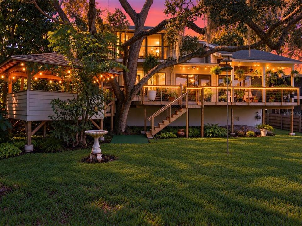 For Sale: $559,900 (3 beds, 2 baths, 2422 Square Feet)