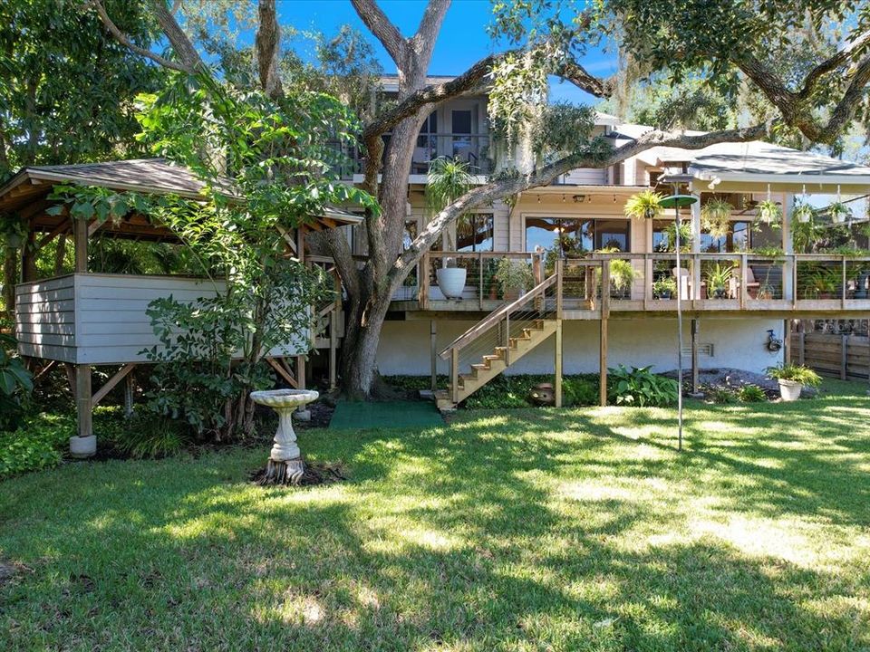 For Sale: $559,900 (3 beds, 2 baths, 2422 Square Feet)