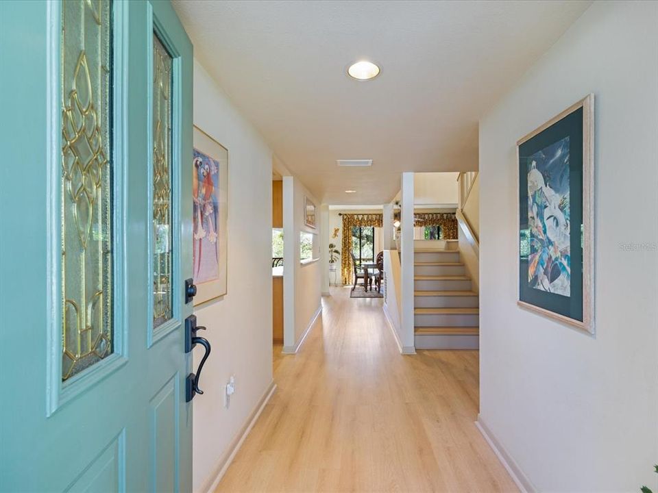 For Sale: $559,900 (3 beds, 2 baths, 2422 Square Feet)