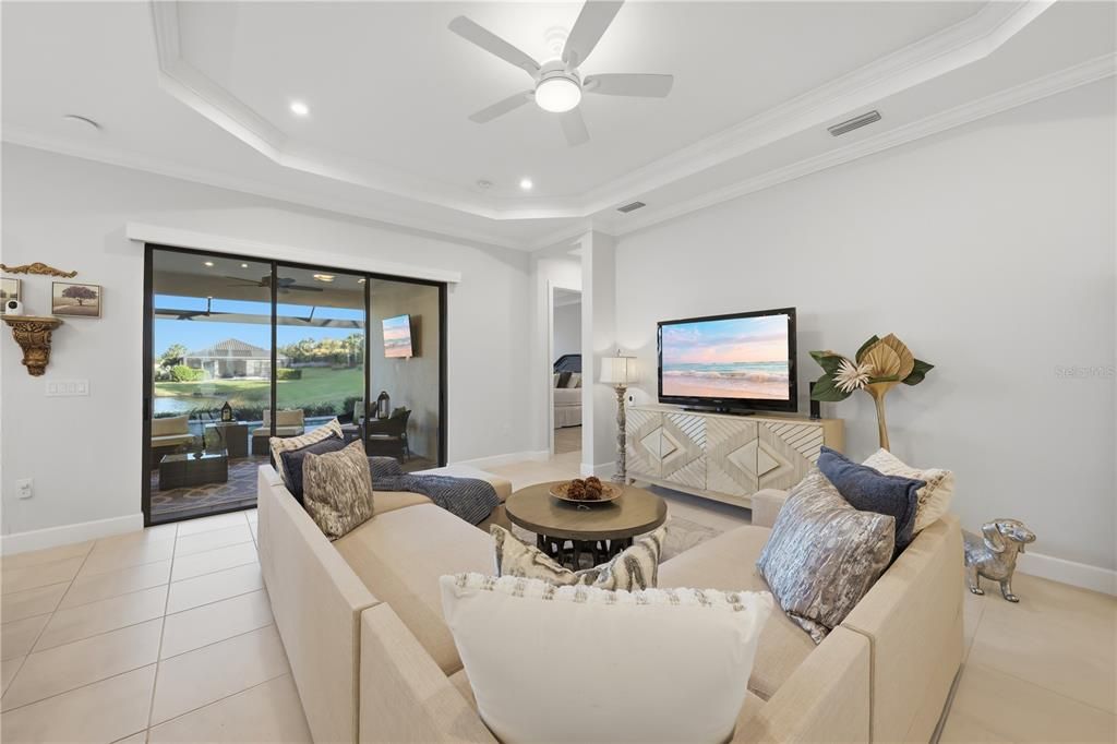 En Venta: $999,999 (4 camas, 3 baños, 2536 Pies cuadrados)