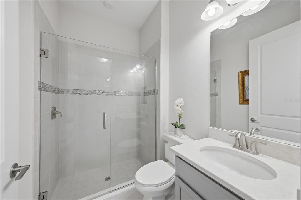 En Venta: $999,999 (4 camas, 3 baños, 2536 Pies cuadrados)